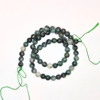 En sträng dioptas-pärlor 6 mm (ca 60 pärlor) (81909)