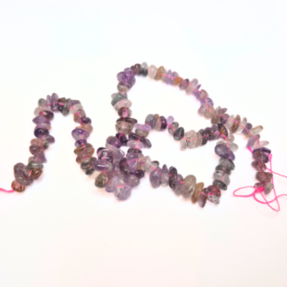 En sträng auralite chips storlek 6,5-10x4-7x1,5mm (82290)