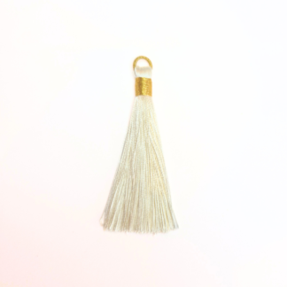 2 st tofsar/ tassels, cremevit (91141)