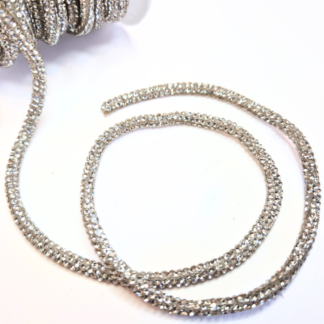 1 m polyestersnöre med rhinestones 4 mm (91149)